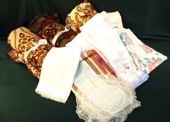 Yardage, 8 Cloth Flour Sacks, Linens, More   (228)