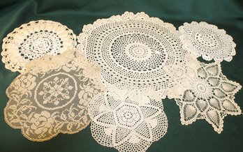 Antique 12 Lace Doilies And 2 Hankies   (231)