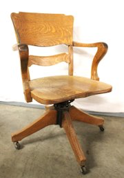 Antique 1900s Quartered Oak Swivel/Tilt Office Arm Chair On Castors   (253)