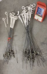 30 Electric Fence Posts 16x14 & Unused Solar Charger    (256)