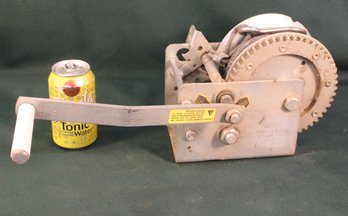 Large Heavy Duty Trailor Winch, T2605  Max 2000lbs   (264)