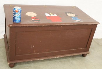 Wood Toy Chest, 36x20x18'h  (270)