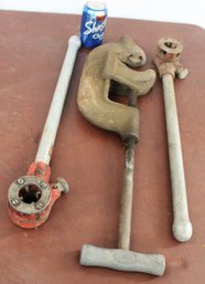 Large Pipe Cutter, 2 Rigid Pipe Threaders W/die, 3/4'  (302)