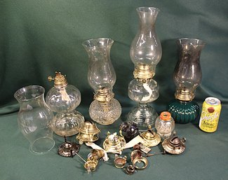 4 Vintage Oil Lamps & Assorted Oil Lamp Parts  (304)