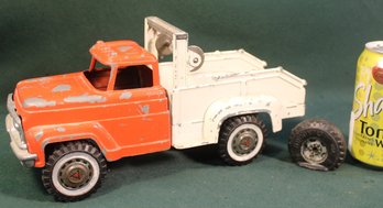 Hubley Vintage Metal Toy Tow Truck  (w/extra Flat Tire)    (316)