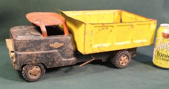 Structo Antique  Metal Toy Dump Truck, 15' Long   (317)