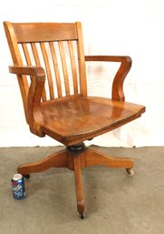 Antique Oak Swivel/tilt Back Solid Seat Desk Arm  Chair, 35'H   (366)