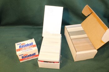 1986 Fleer & 1990s Football, 1991, 1992 & 2000 Baseball Mixed Box  (390)
