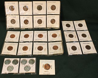 14 Wheat Pennies 1917-1955, 6 Steel War Pennies 1943, 8 Uncirculated Lincoln 1959-1981, Mint Error Cent (409)