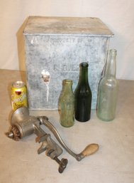 13x11x13 Milk Bottle Holder, 3 Bottles, Universal Food Grinder   (70)