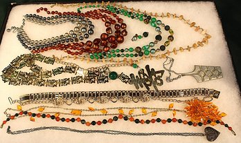11 Vintage Costume Jewelry  Necklaces   (85)