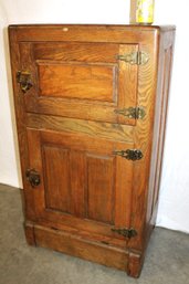 Mint Antique Oak Ice Box, 2 Door, Raised Panel, Orig. Hardware, Locking (No Key), 26x17x40H    (87)