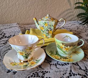 Vintage Daffodil Tea Set ~ With Vibrant Yellow Linen Napkins