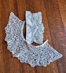 Antique Lace Collar & Matching Sleeve Cuffs ~ The Victorian (mid-1800s) Or Edwardian (early 1900s) Eras