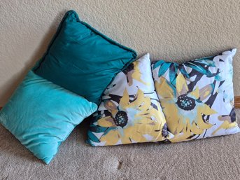 (4) Gently Used Accent Pillows Floral, Teal & Turquoise Colored