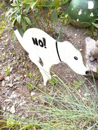 Cast Iron Dog 'NO!'