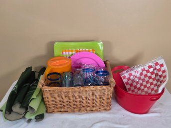 Picnic Lot - Grouping Of Plastic Cups, Plates, & More
