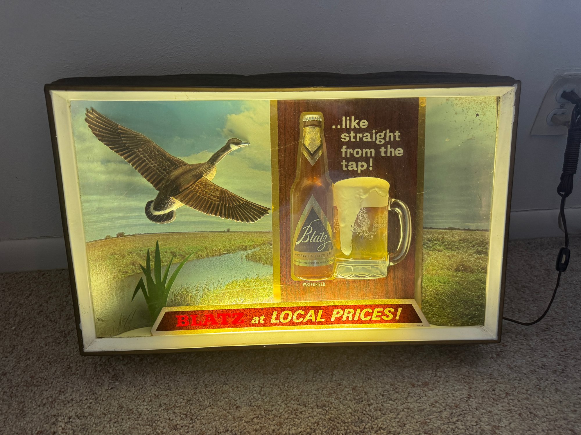 Vintage Blatz Beer Goose Light Up Advertising Sign #30159