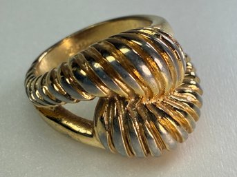 Vintage Gold Electroplate Swirl Size 6.5 Ring