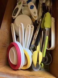 Kitchen Utensil Lot