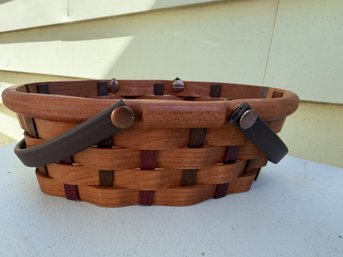 Vintage Teaberry Collection Basket