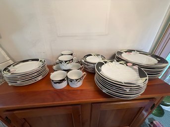 SET OF 8 FAIRFIELD FINE CHINA VANESSA YUNG GHEN