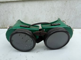 Welding Cutting Welders Safety Goggles Flip Up Glasses Dark Green Lenses