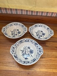Vintage 3 Bowls Made By Royal China In The 'Doorn' Pattern