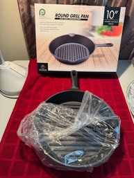 10-inch Round Cast Iron Grill Pan New In Box