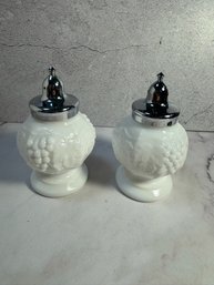 Vintage Imperial White Milk Glass Grapes And Leaves Salt And Pepper