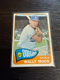 1965 Topps Wally Moon #247 Baseball Card