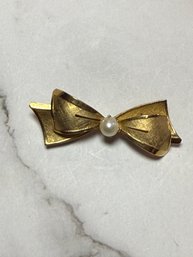 Vintage Bow And Faux Pearl Brooch Pin