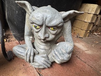 Fantastic Gargoyle Gremlin Statue Gothic Creature Beast For Garden Lawn Or Home