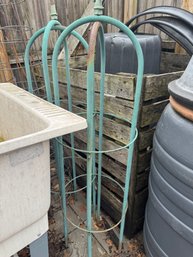 Lot Of 2 Green Metal Garden Art For Climbing Plants