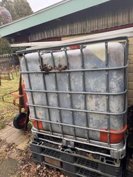 IBC Tote Liquid Or Water Tank (Lot L)