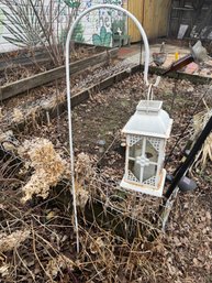 Garden Decor Sheppard's Hook With Lamp Light