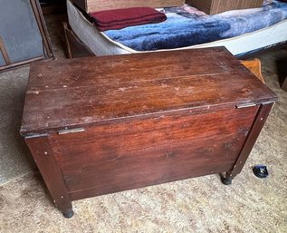 Vintage Wood Chest Locking With Key