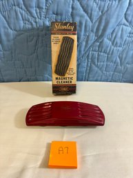 Red Stanley Magnetic Cleaner