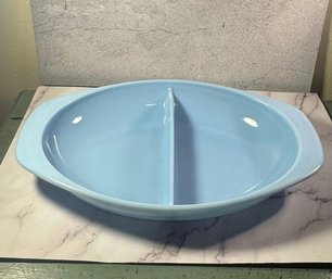 Vintage Pyrex Bluebelle Or Delphite Blue 1.5-quart Oval Divided Serving Dish