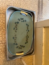 Vintage Tray And Baking Pan Lot