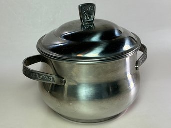 Monterey Vintage Traditional Hollowware Stainless Steel Pot With Lid
