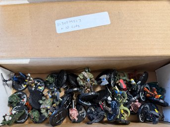 Mixed Lot Of Vintage WizKids Mage Knight Miniature Figures With Rotating Stat Dials On Their Black Circular Ba