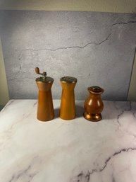 Vintage Wood Shakers