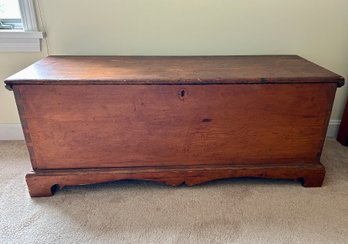 Dovetailed Blanket Box With Till - 16x44x17