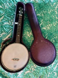Saga 5-String Open-Back Banjo.