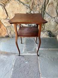 Saber Leg Lamp Table25x25x28