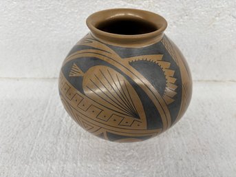 SIGNED PILO MORA POT 7 INCHES