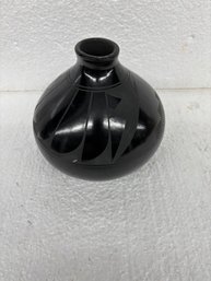 ADAKI NAVAJO BLACK ON BLACK POT