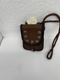 PASSPORT LEATHER POUCH