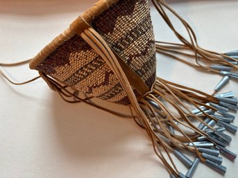 BASKET FORM OPENING 6 1/4 X 5 INCH